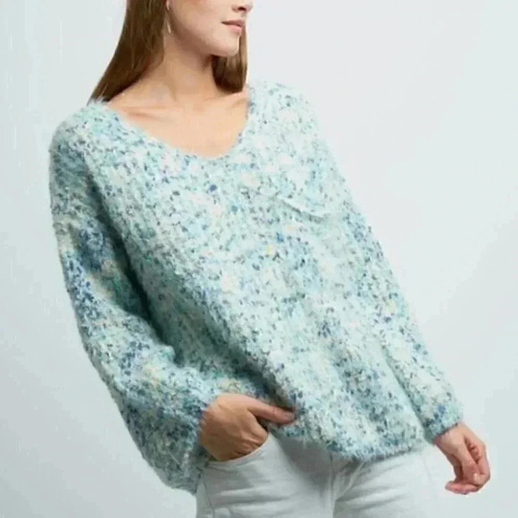 Ultra Soft V-neck Sweater - Picture 1 of 3
